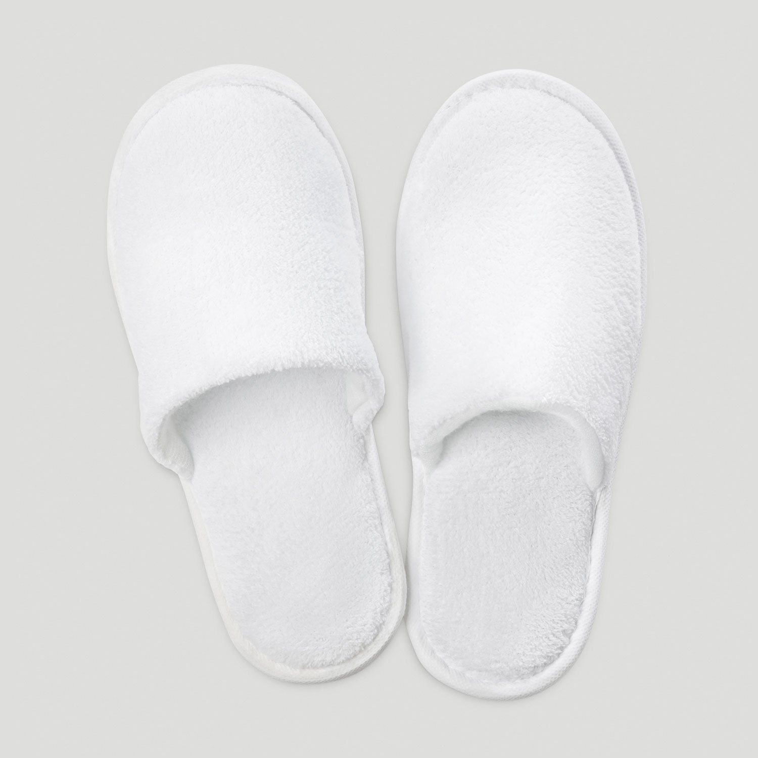 closed toe slippers