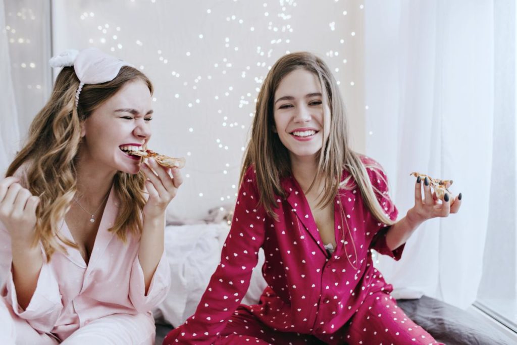 How To Plan A Pajama Party That You And Your Friends Will Enjoy 
