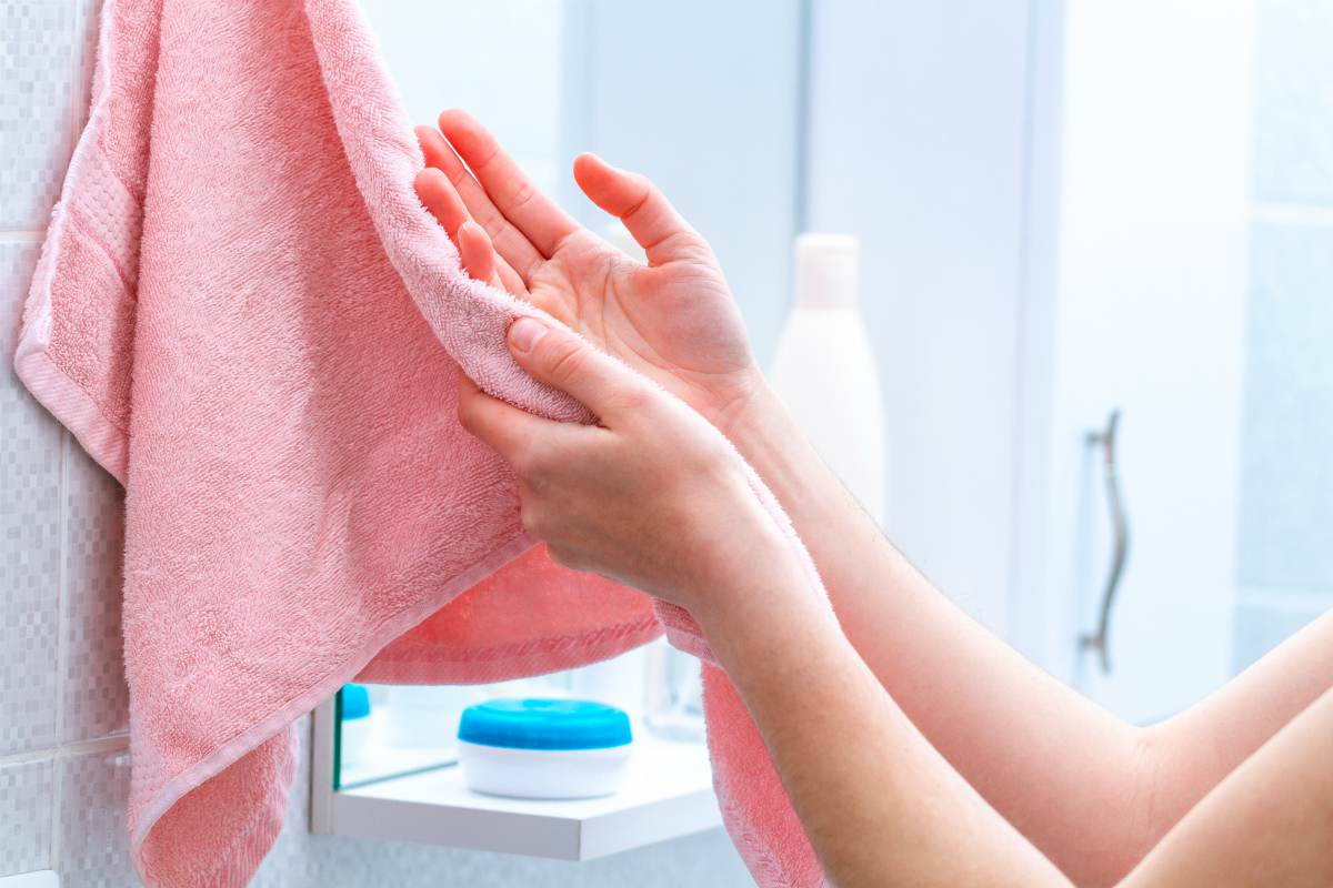 Everything Airbnb Owners Need to Know About Guest Towels RobeMart