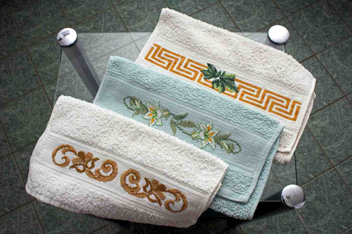 embroidered towels in bathroom | Ways Custom Embroidery Make Your Towel Stand Out | custom embroidery | embroided designs