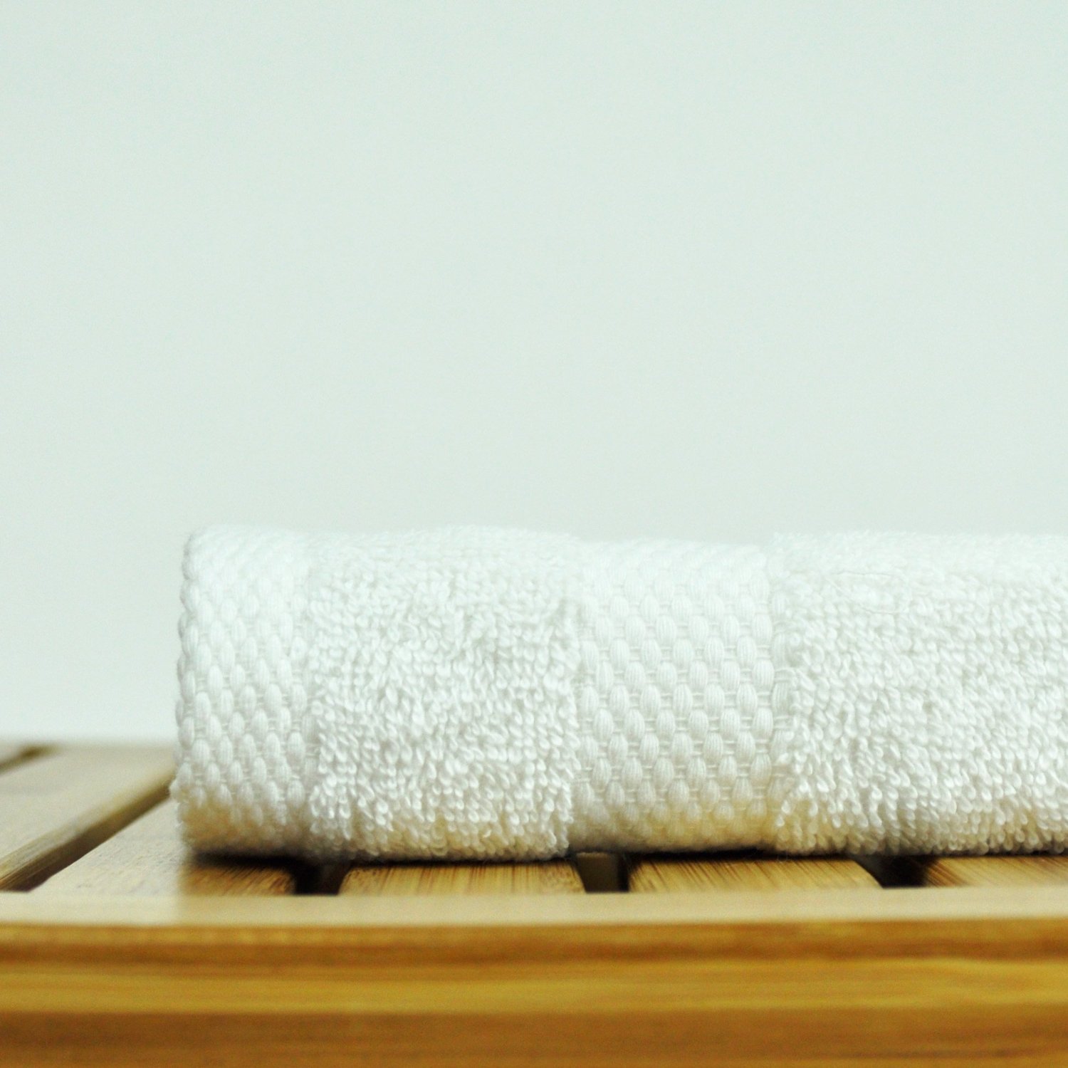13" x 13" - 1.7 lbs/doz - 100% Turkish Cotton White Washcloth - Honeycomb Border - 12 Pack (Dozen)-Robemart.com