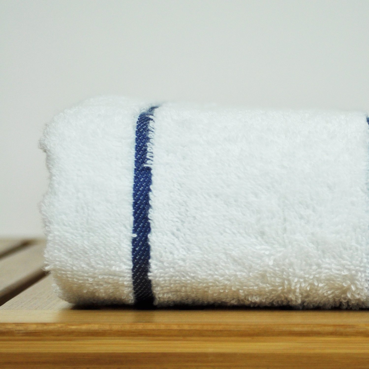 35" x 65" - 1.25 lbs/each - 100% Turkish Cotton White Terry Navy Blue Striped Pool / Beach Towel-Robemart.com