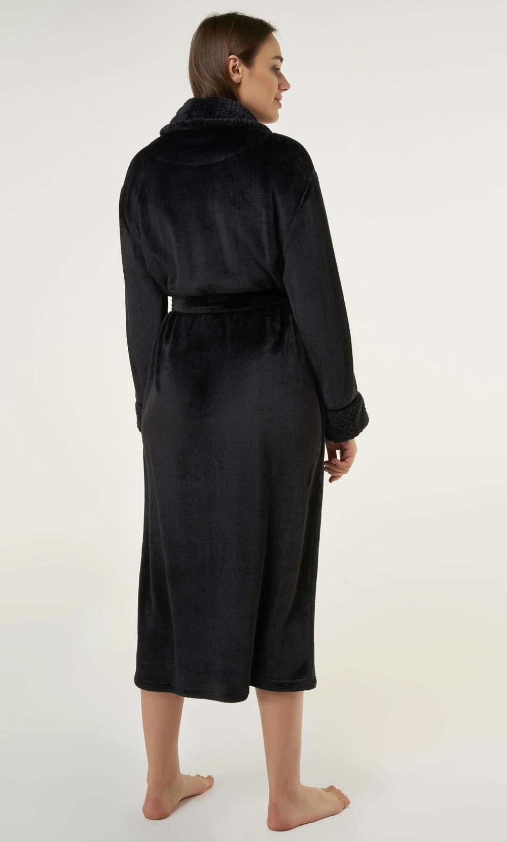 Luxury Bathrobes :: Plush Robes :: Black Plush Soft Warm Fleece