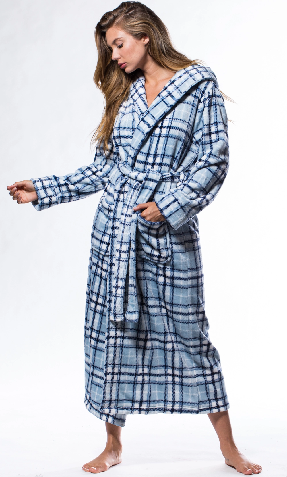 Luxury Bathrobes :: Plush Robes :: Super Soft Blue Plaid Plush Hooded  Women's Robe - Wholesale bathrobes, Spa robes, Kids robes, Cotton robes,  Spa Slippers, Wholesale Towels